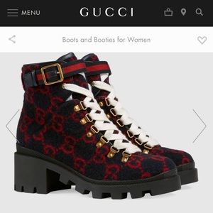 Gucci GG wool ankle boots. Navy and red